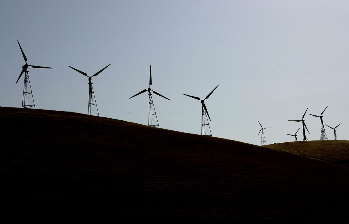 Photo: Rows of wind turbines in Livermore, California.