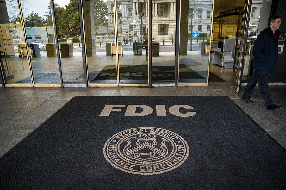Photo: The Federal Deposit Insurance Corp. headquarters in Washington, D.C. Photographer: Al Drago/Bloomberg