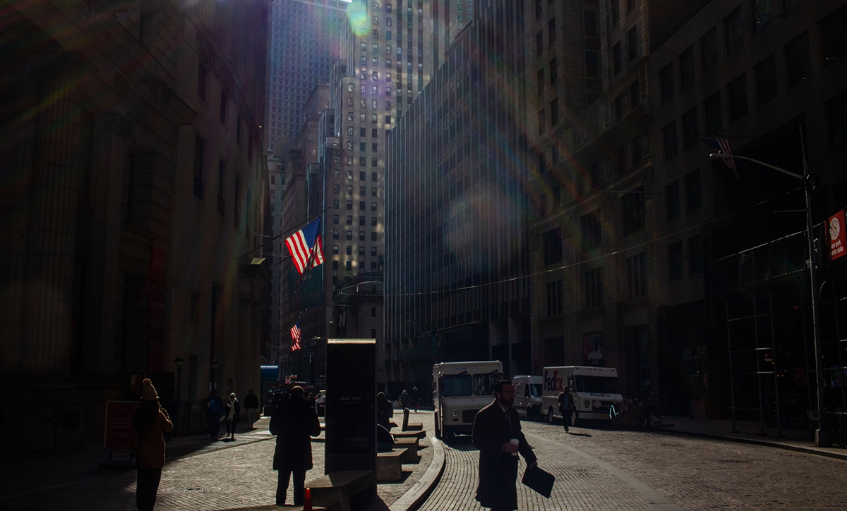 Photo: Pedestrians walk near the New York Stock Exchange in New York on January 27, 2023. Photographer: John Taggart/Bloomberg