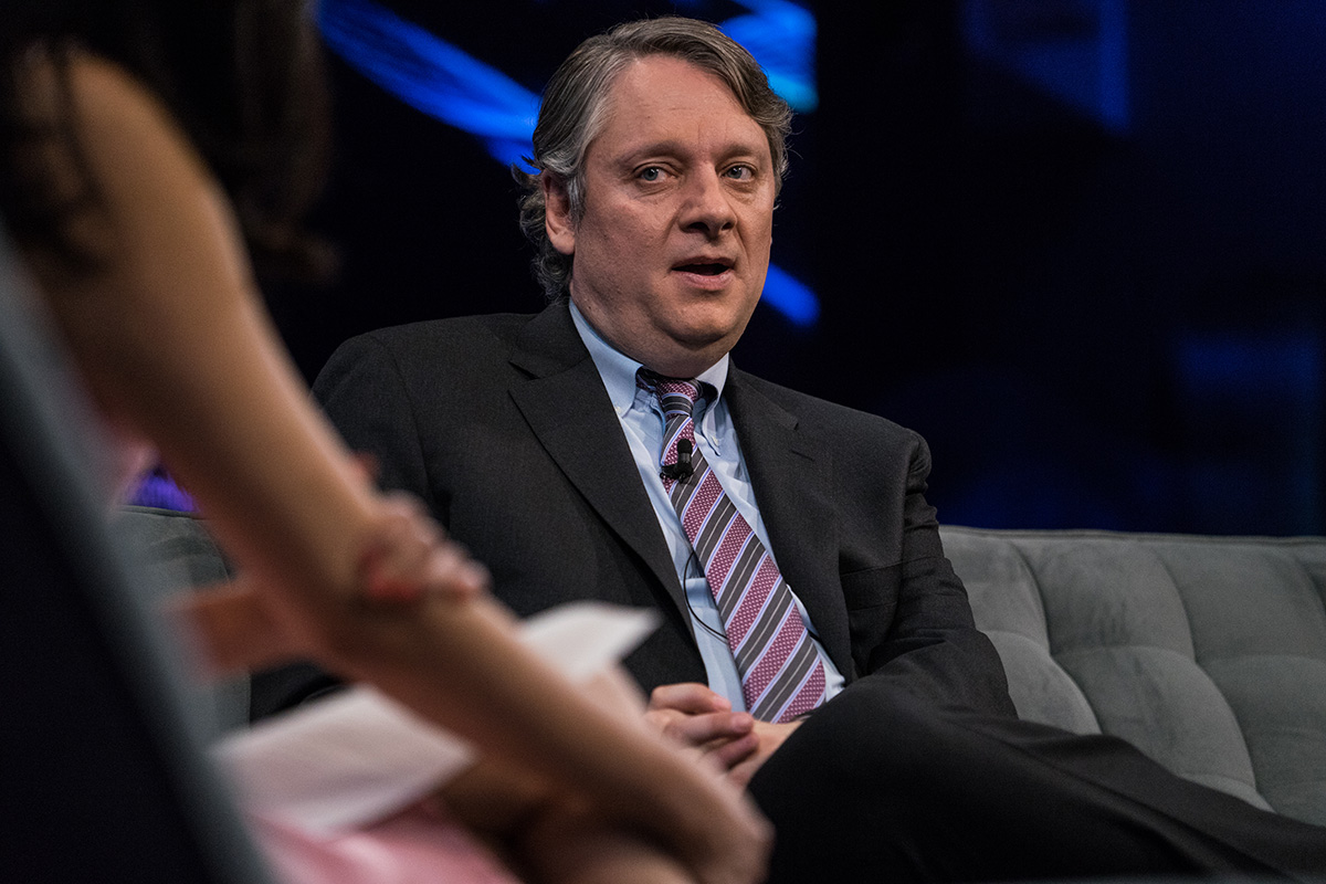 Photo: Daniel Ivascyn, chief investment officer of Pacific Investment Management Co. (PIMCO), speaks during the Bloomberg Invest Summit in New York City on June 7, 2017. 