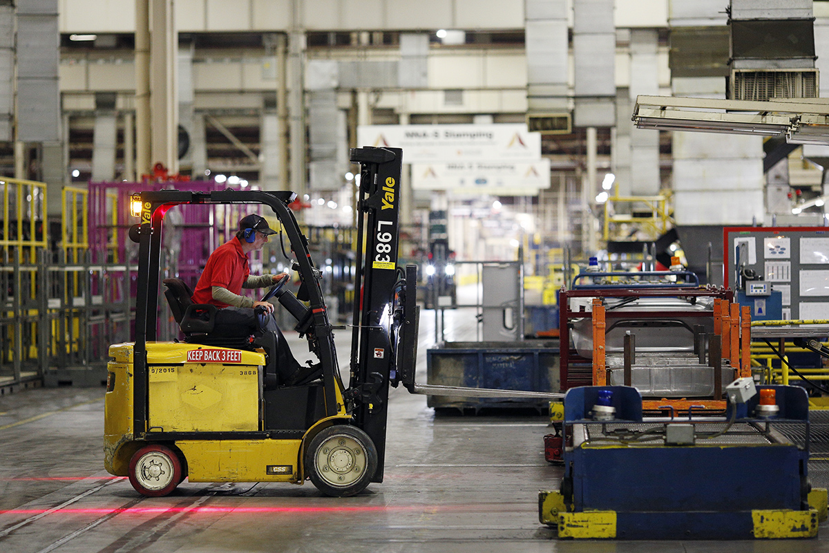 Photo: A forklift operates in the stamping plant at the Nissan Motor Co. Manufacturing plant in Smyrna, Tennessee, on October 31, 2017. Photographer: Luke Sharrett/Bloomberg.